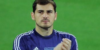 W FC Porto upatrzyli już następcę Ikera Casillasa. Chcą bramkarza niechcianego w wielkim klubie